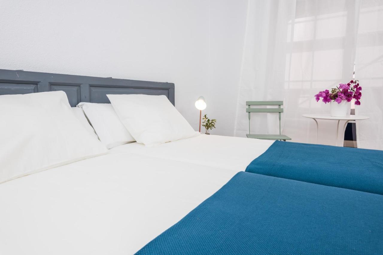 Apartamentos Paseo De La Farola Málaga Buitenkant foto