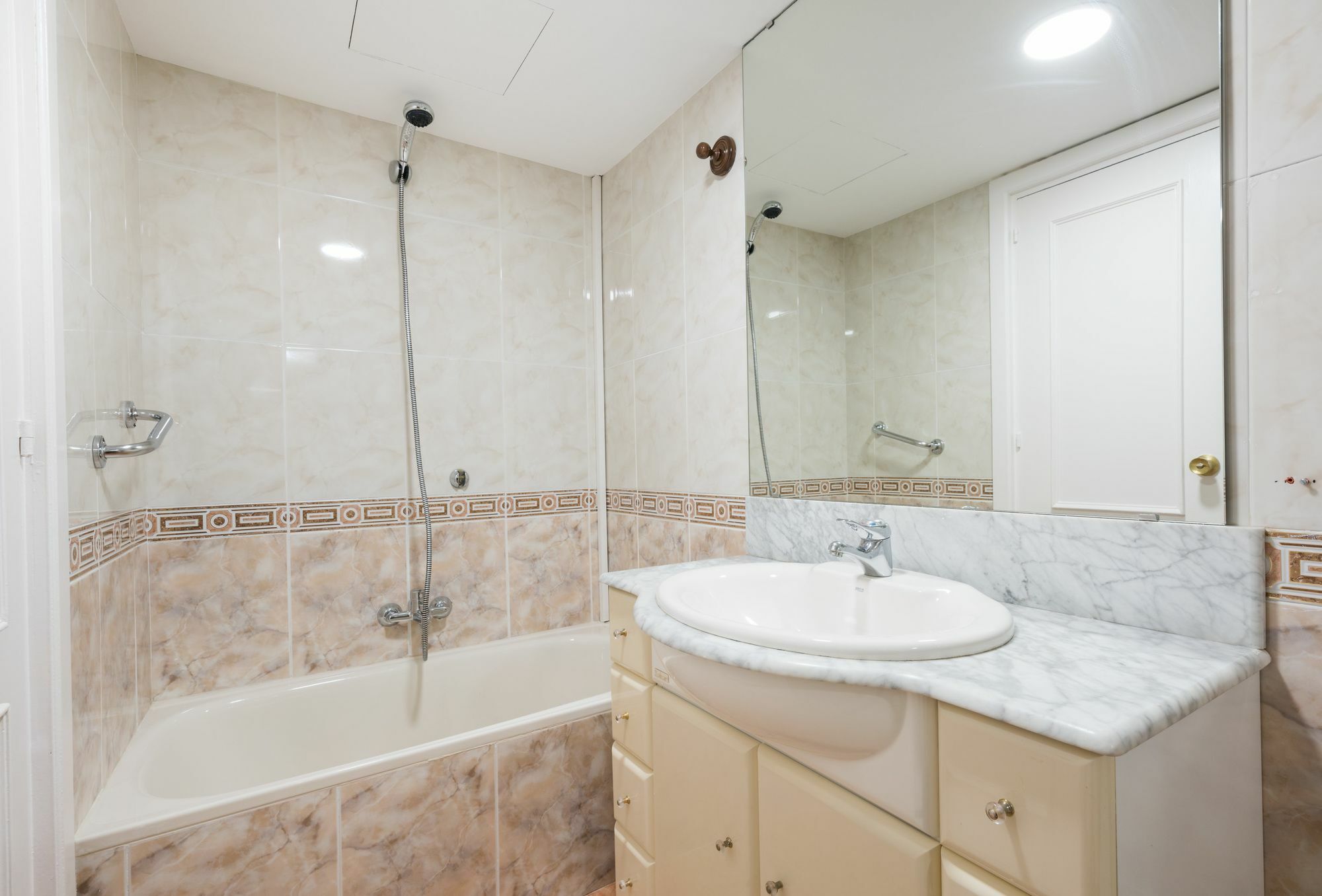 Apartamentos Paseo De La Farola Málaga Buitenkant foto