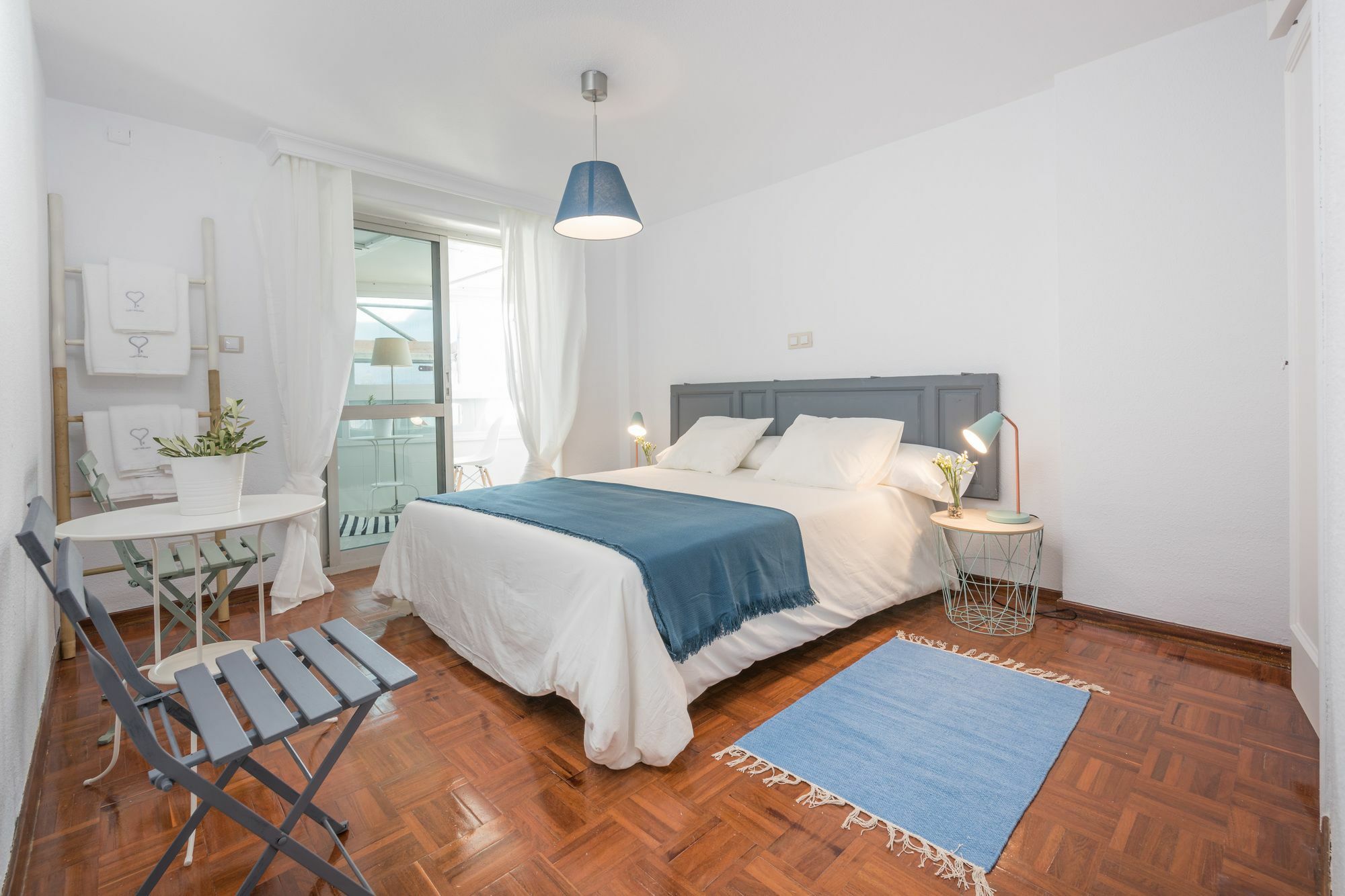 Apartamentos Paseo De La Farola Málaga Buitenkant foto